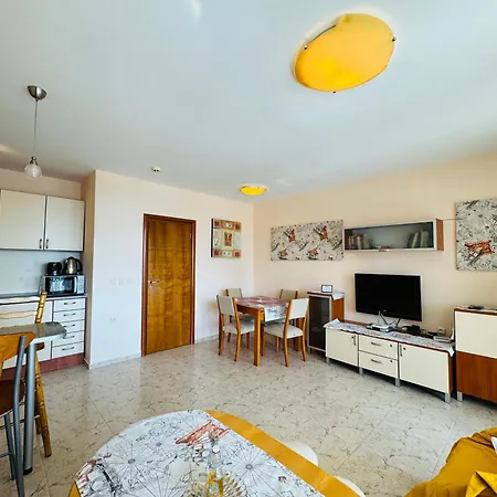 Appartamento Lazur 1 7- 5 *